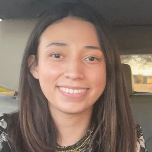 Meet your Posher, Cristal Rebeca